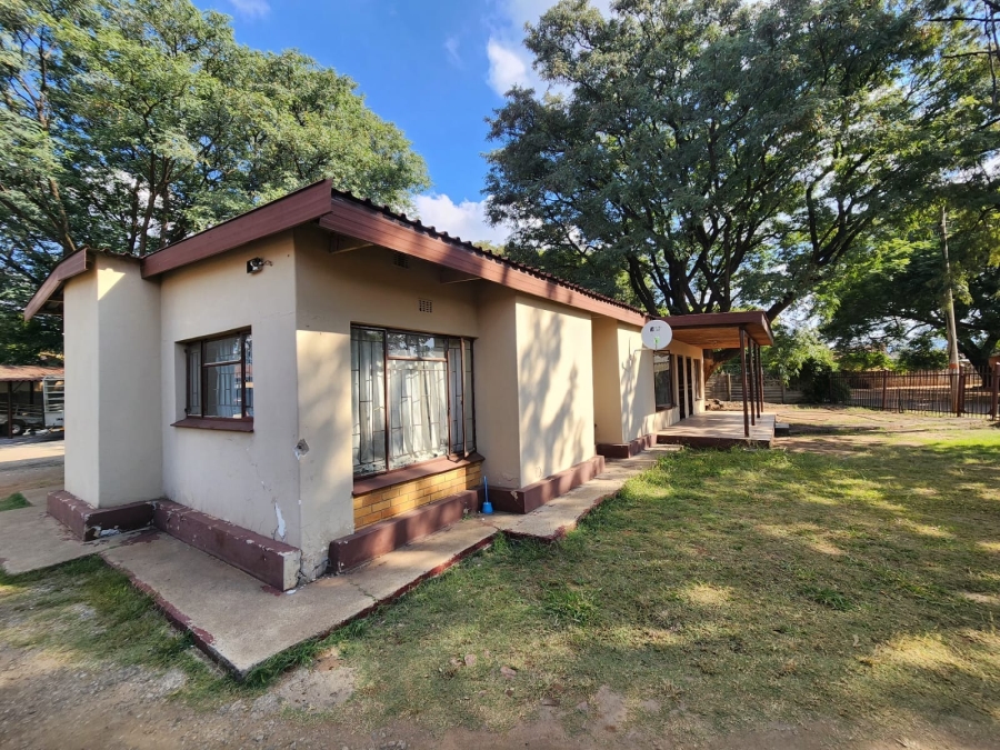 3 Bedroom Property for Sale in Oos Einde North West
